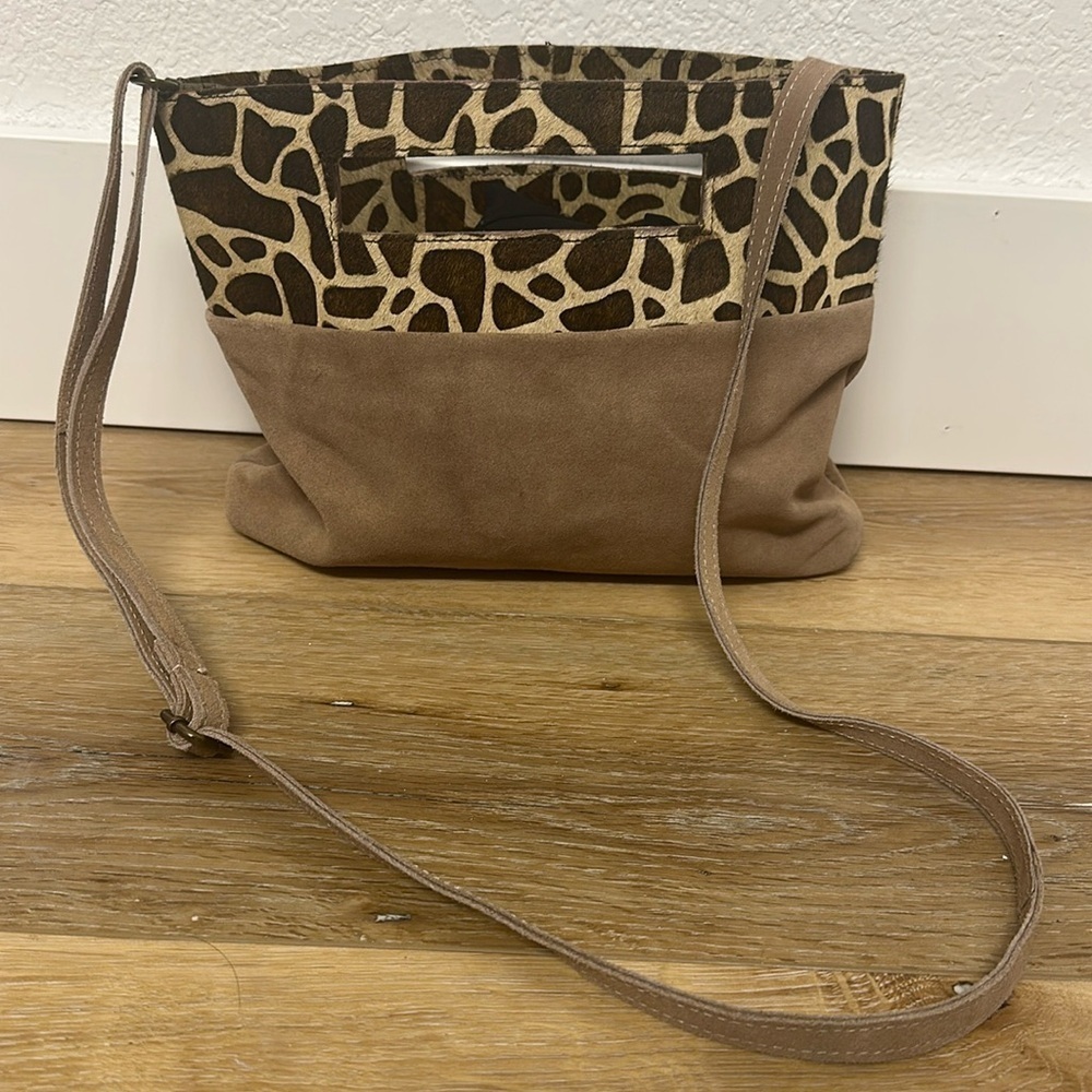Anthropologie verona textured clutch crossbody giraffe print - Picture 1 of 12